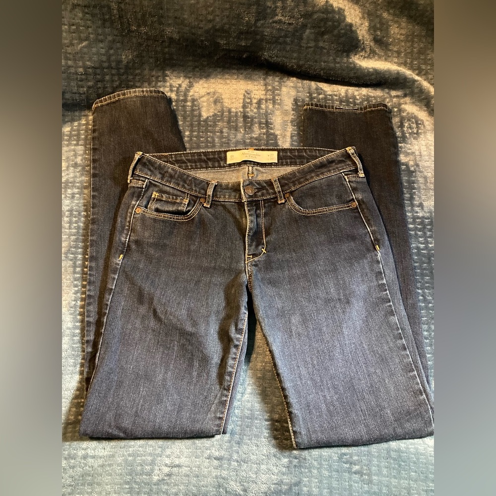 Abercrombie & Fitch, 4R W27 L33, classic closet staple, nice blue jeans